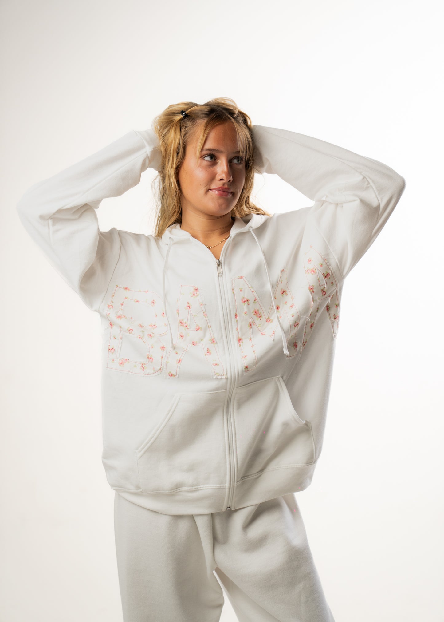 BAMA White Floral Zipup (1 of 1)
