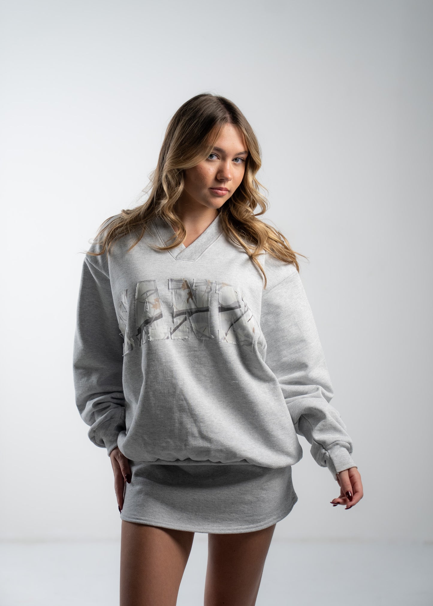 Vianne Camo Crewneck