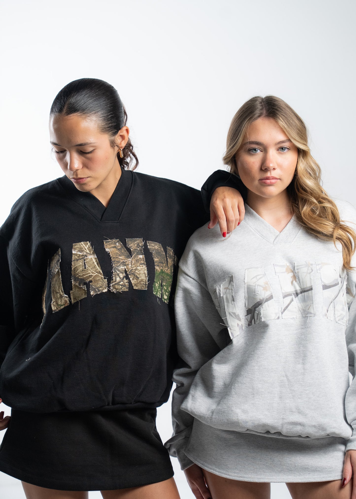 Vianne Camo Crewneck