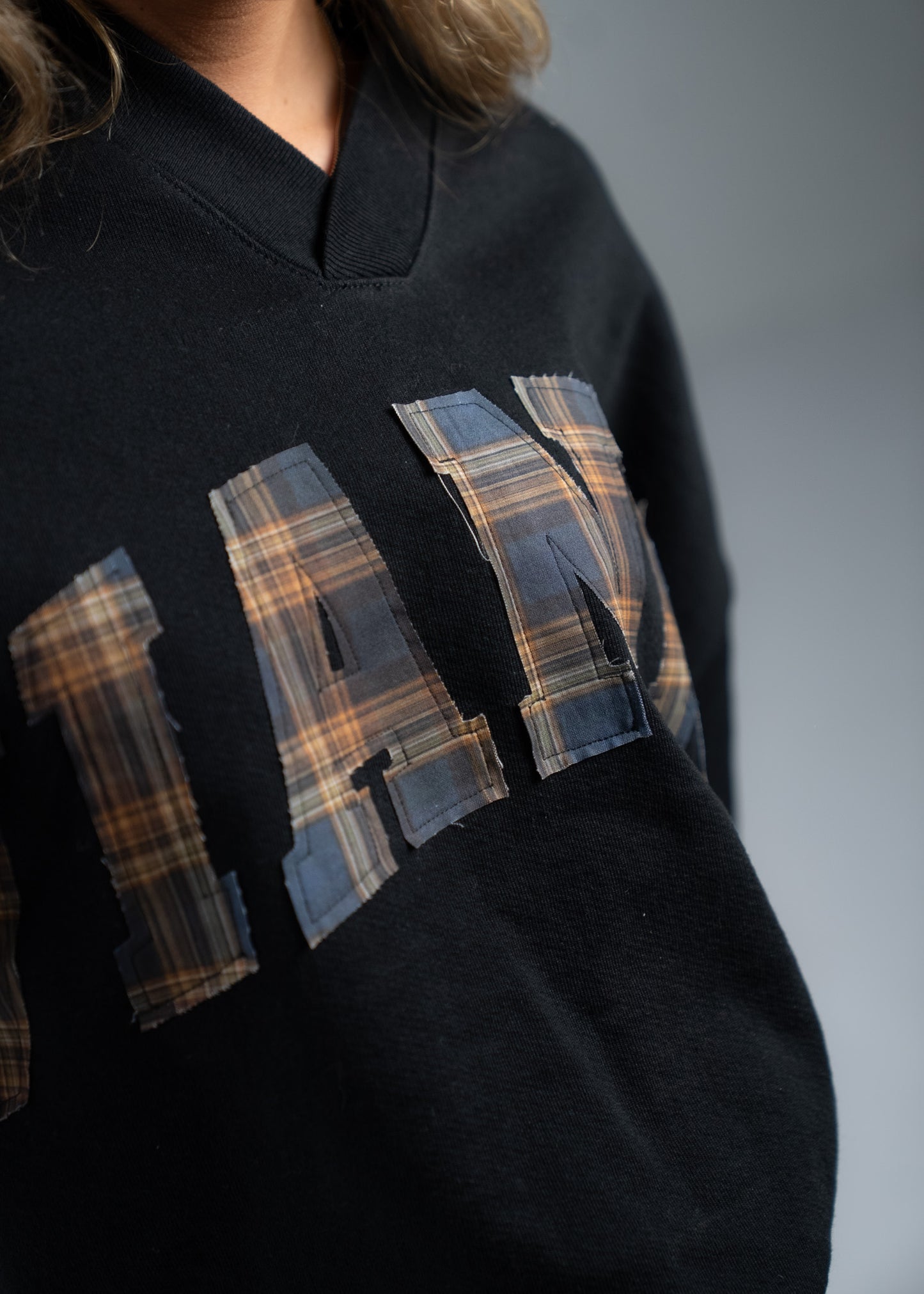 Vianne Plaid Crewneck